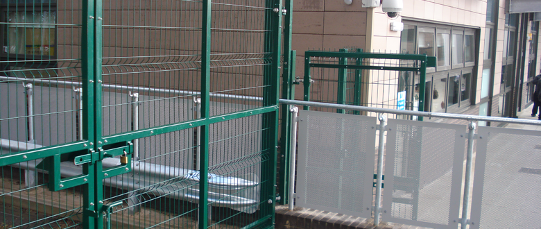 mesh security swing gates